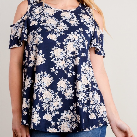 Tops - 🌼Floral Cold Shoulder Blouse🌼